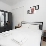 Lägenhet B Lackstone Homes *