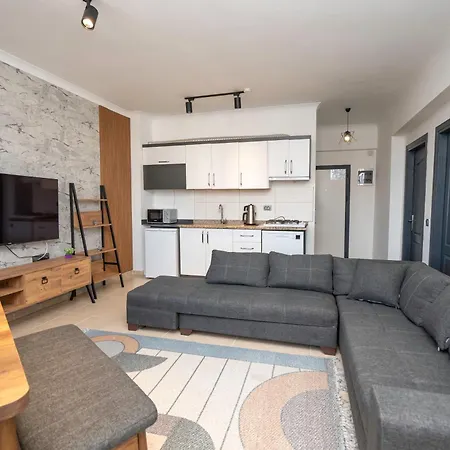 B Lackstone Homes *